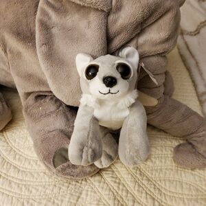 Great Wolf Lodge Gray and White Plush Stuffed Animal